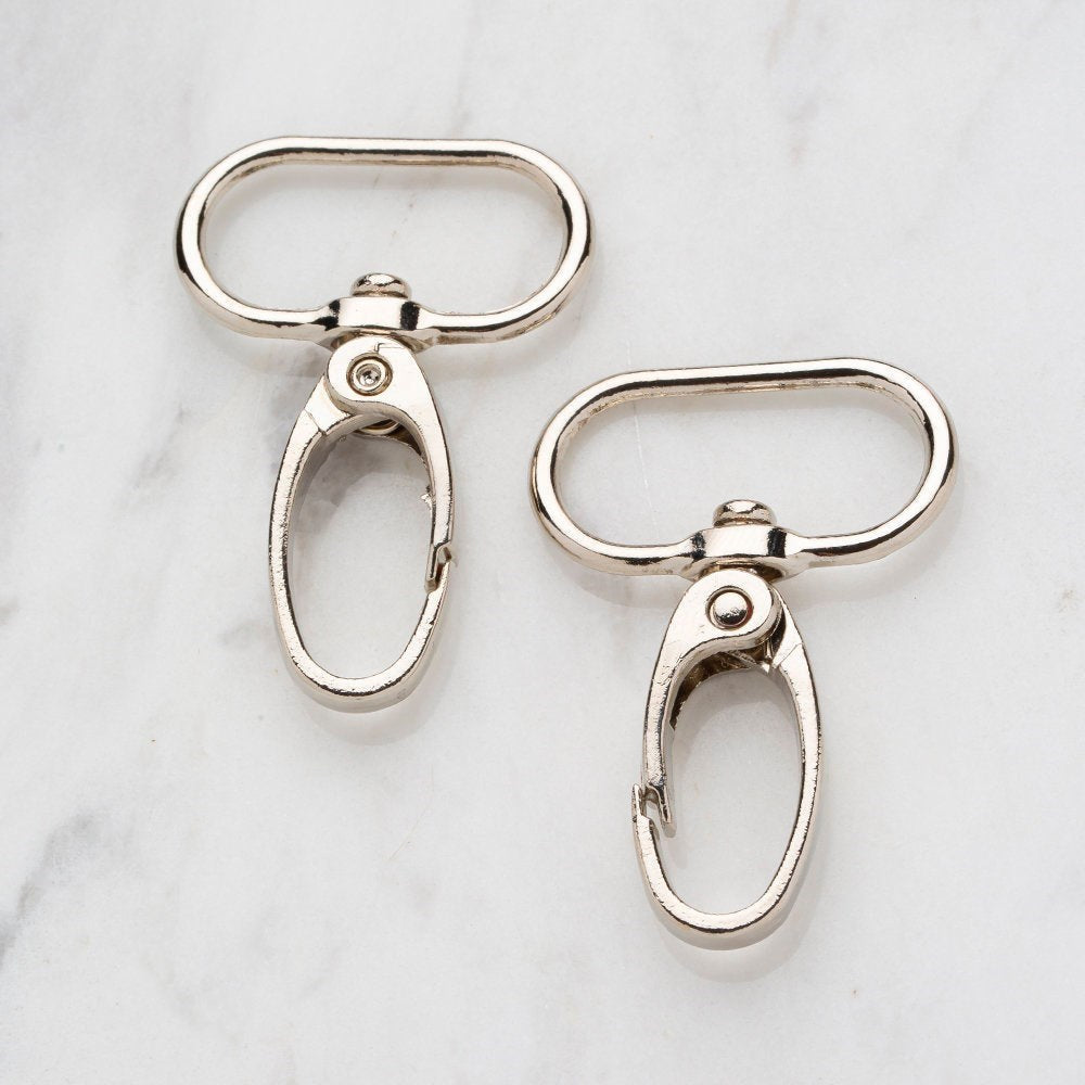 Loren 3 cm 2 li Gümüş Rengi Makrome Anahtarlık Kan