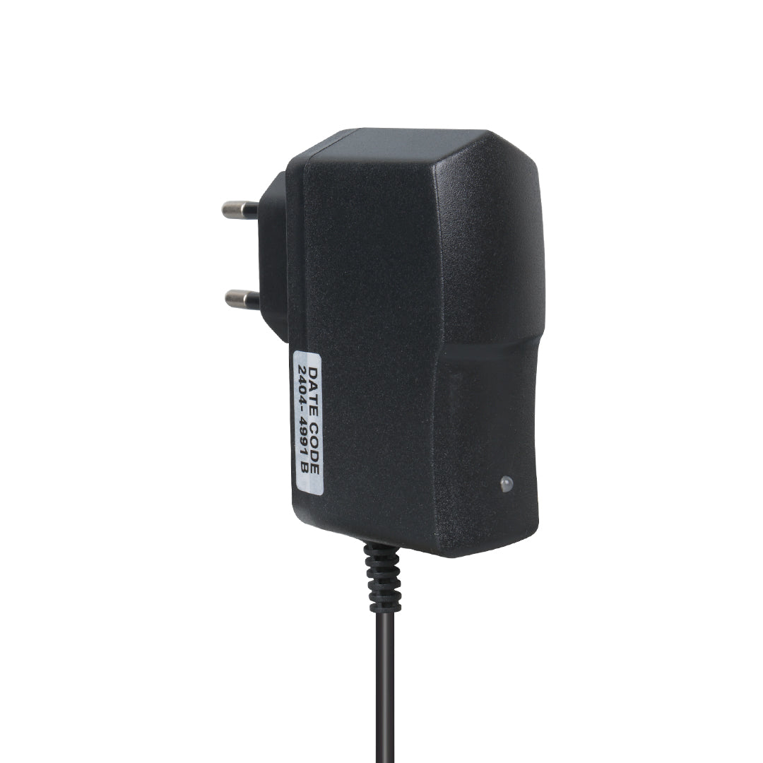 2.4-12v/universal Pi̇l şarj Ci̇hazi