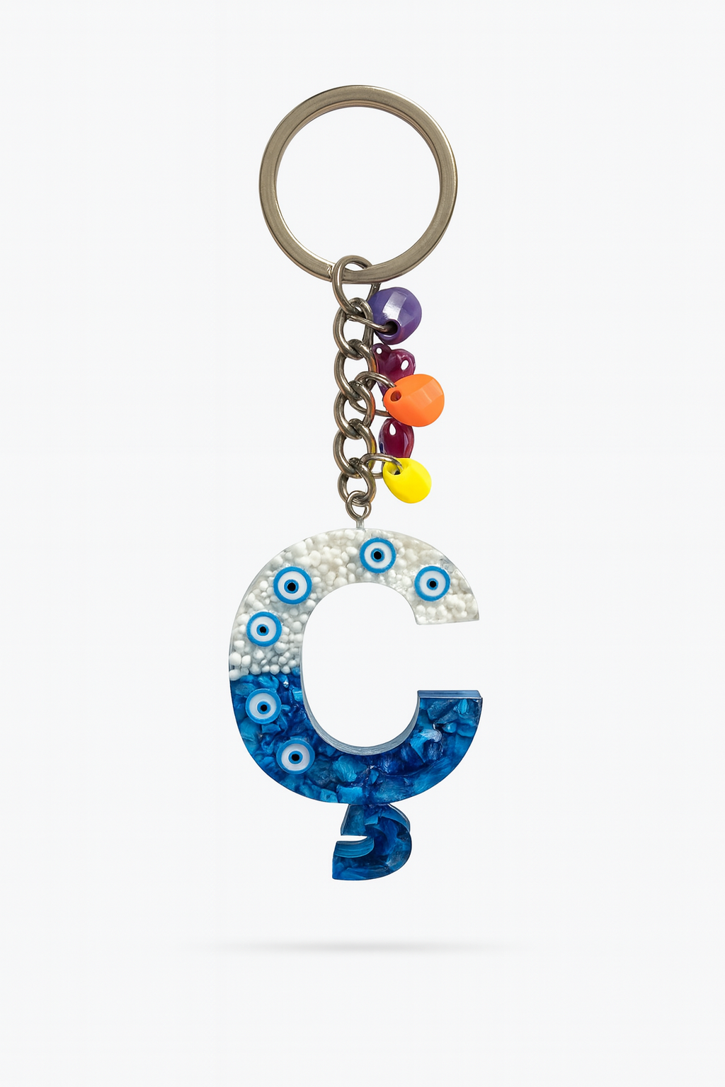 Epoksi Harf Anahtarlık – Ç Harfi, Nazar Boncuklu ve Renkli Charm Detaylı
