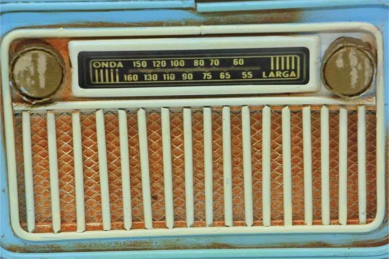 Vintage Tasarım Dekoratif Metal Radyo