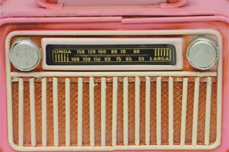 Vintage Tasarım Dekoratif Metal Radyo