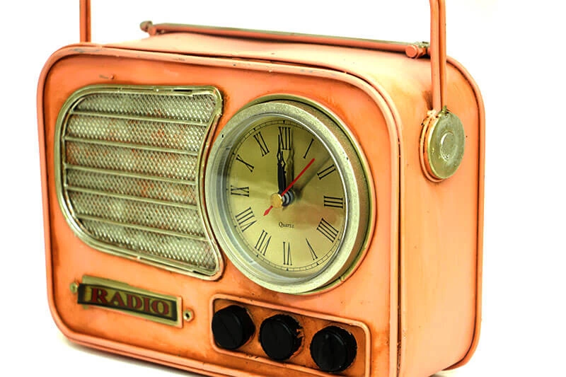 Vintage Tasarım Dekoratif Metal Radyo Saat