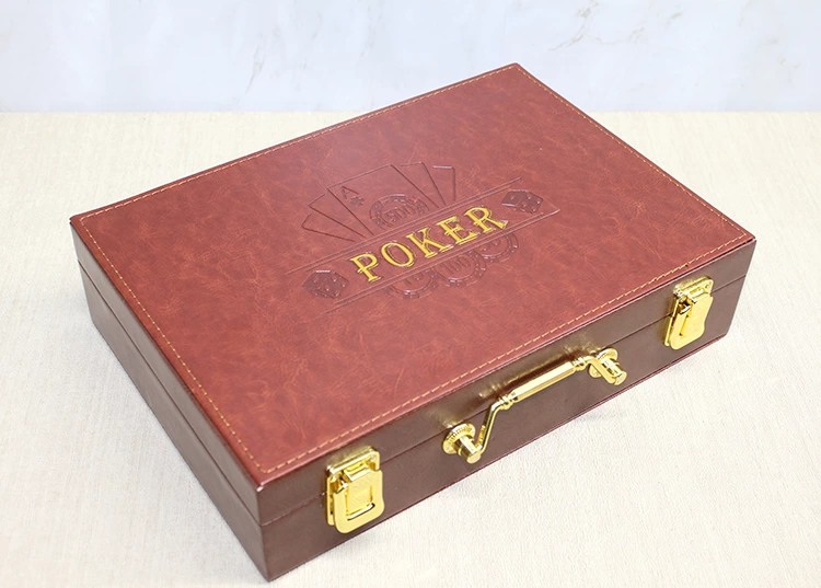 Deri Çantalı 200 Chip Ve 2 Adet İskambil Kağitına Sahip Poker Oyunu Alk4229