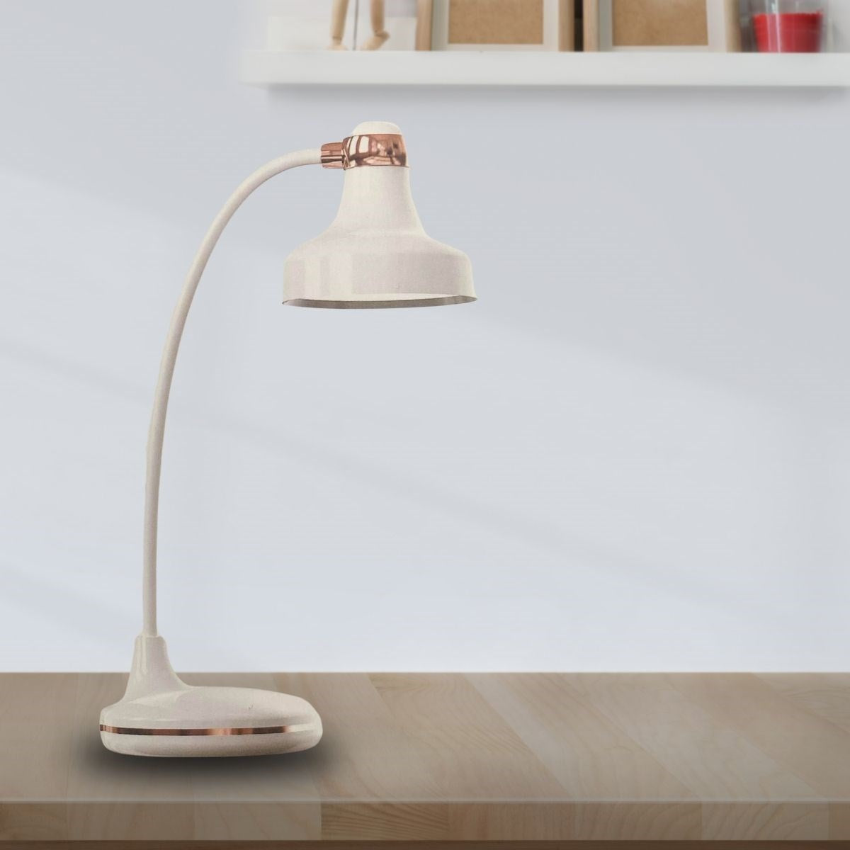 Dokunmatık 3 Farklı Led Işıklı çalışma Masası üstü Lamba