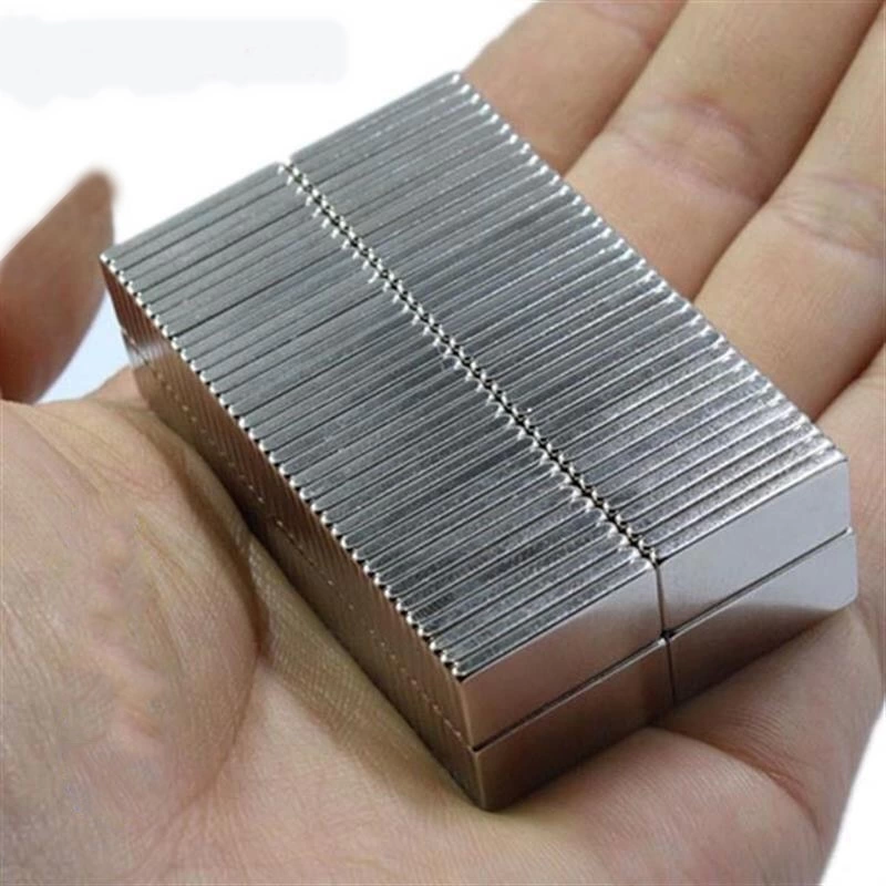 N35 20x10x2 Mm Neodyum Mıknatıs 250 Adet, Köşeli, Nikel Kaplamalı Kaliteli Ve Dayanıklı Ürün