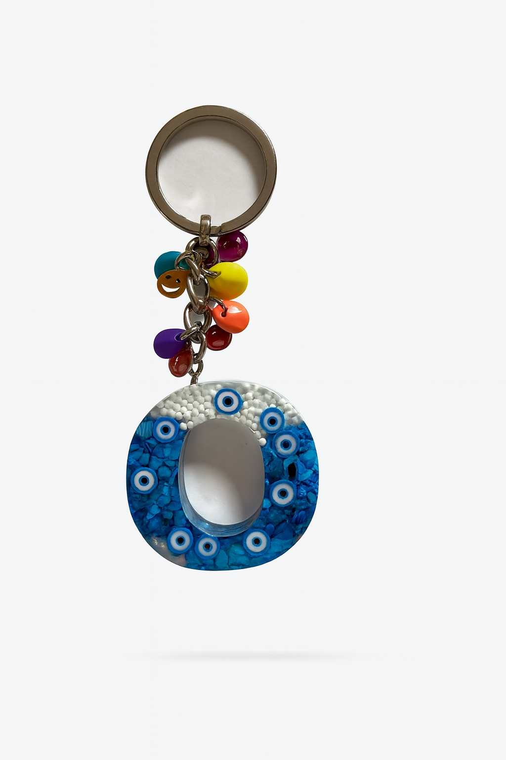 Epoksi Harf Anahtarlık – O Harfi, Nazar Boncuklu ve Renkli Charm Detaylı