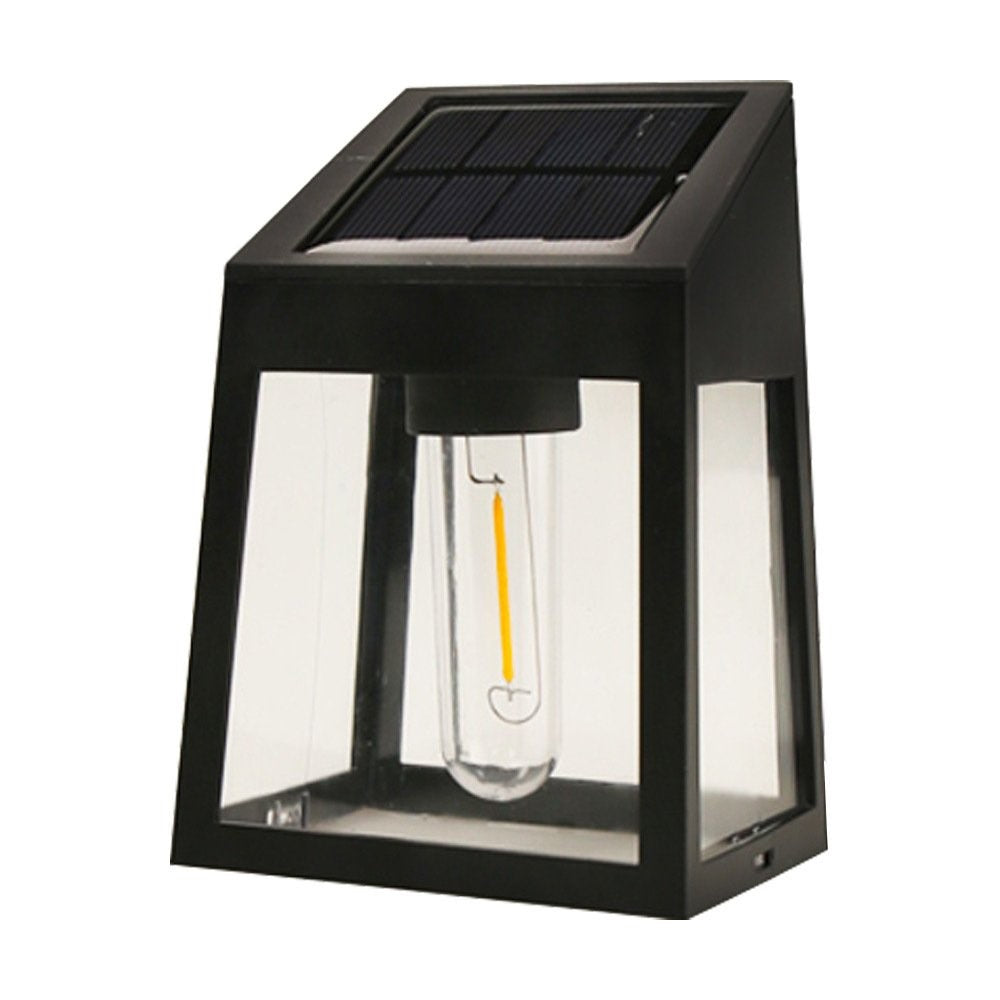 Pi̇lli̇ Solar Güneş Enerji̇li̇ Gece Sensörlü Bahçe Aydinlatma Lambasi