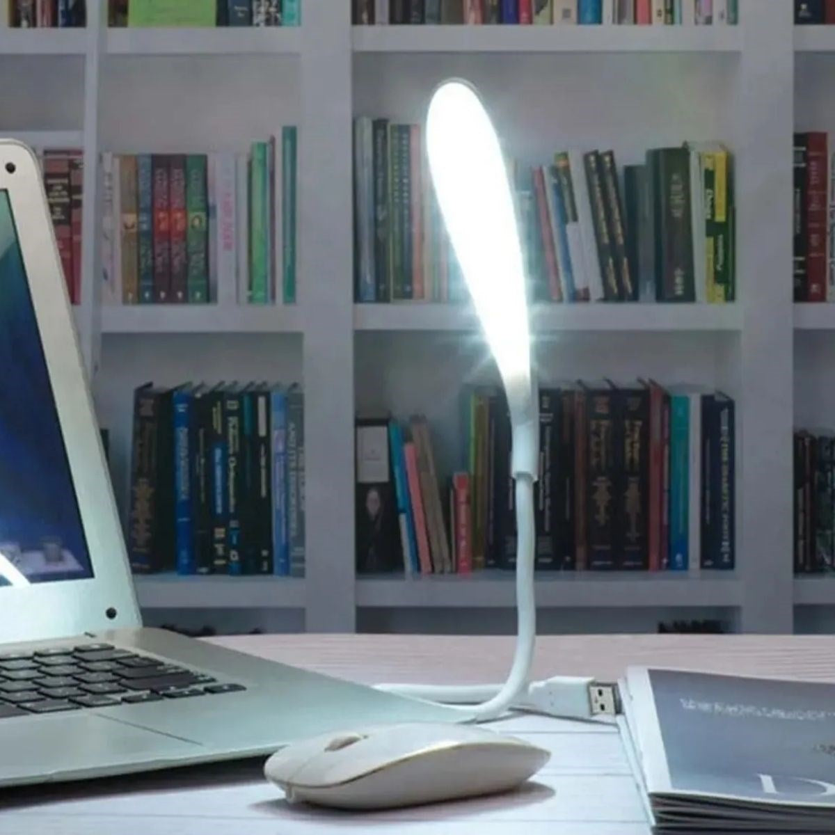 Usb Gırışlı 14 Ledlı 3 Kademelı Dokunmatık Masa/kıtap Okuma Lambası Ledı Beyaz