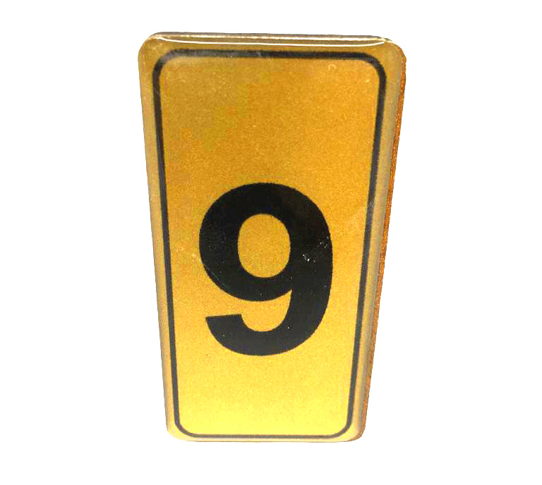 Yapişkanli Kapi Numarasi No-9 Si̇li̇konlu